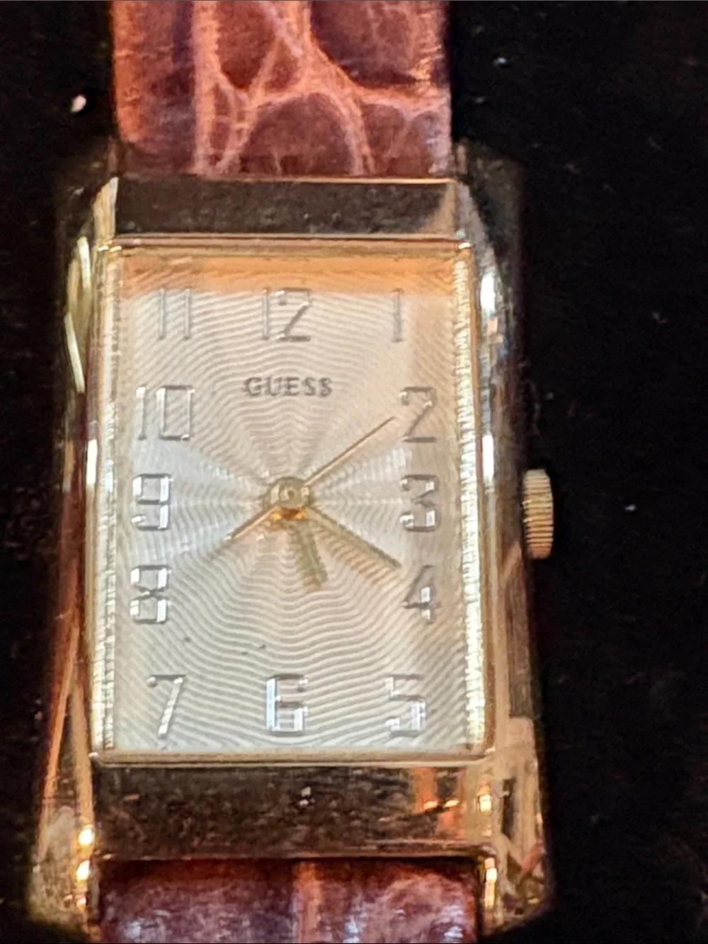 Guess working brown strap